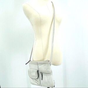 Tignanello bone leather squared cross body purse BoxU